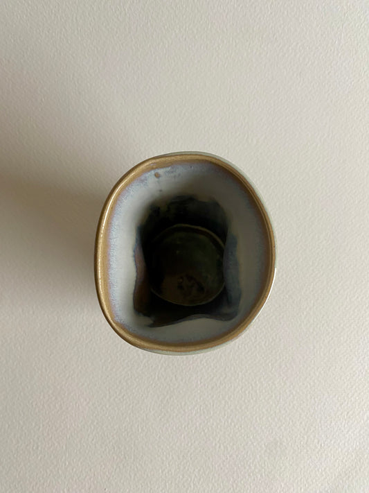 Hand shaped cup - Green/White (Medium)