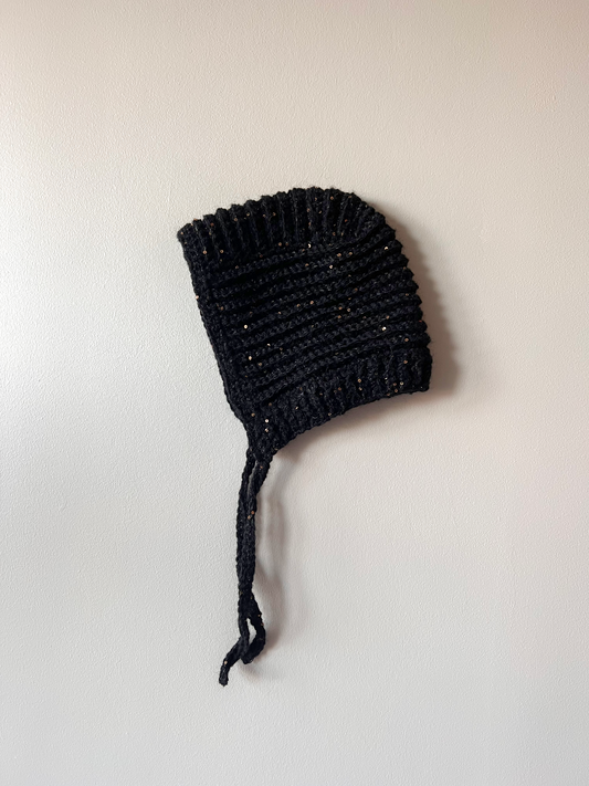 Bonnet Black