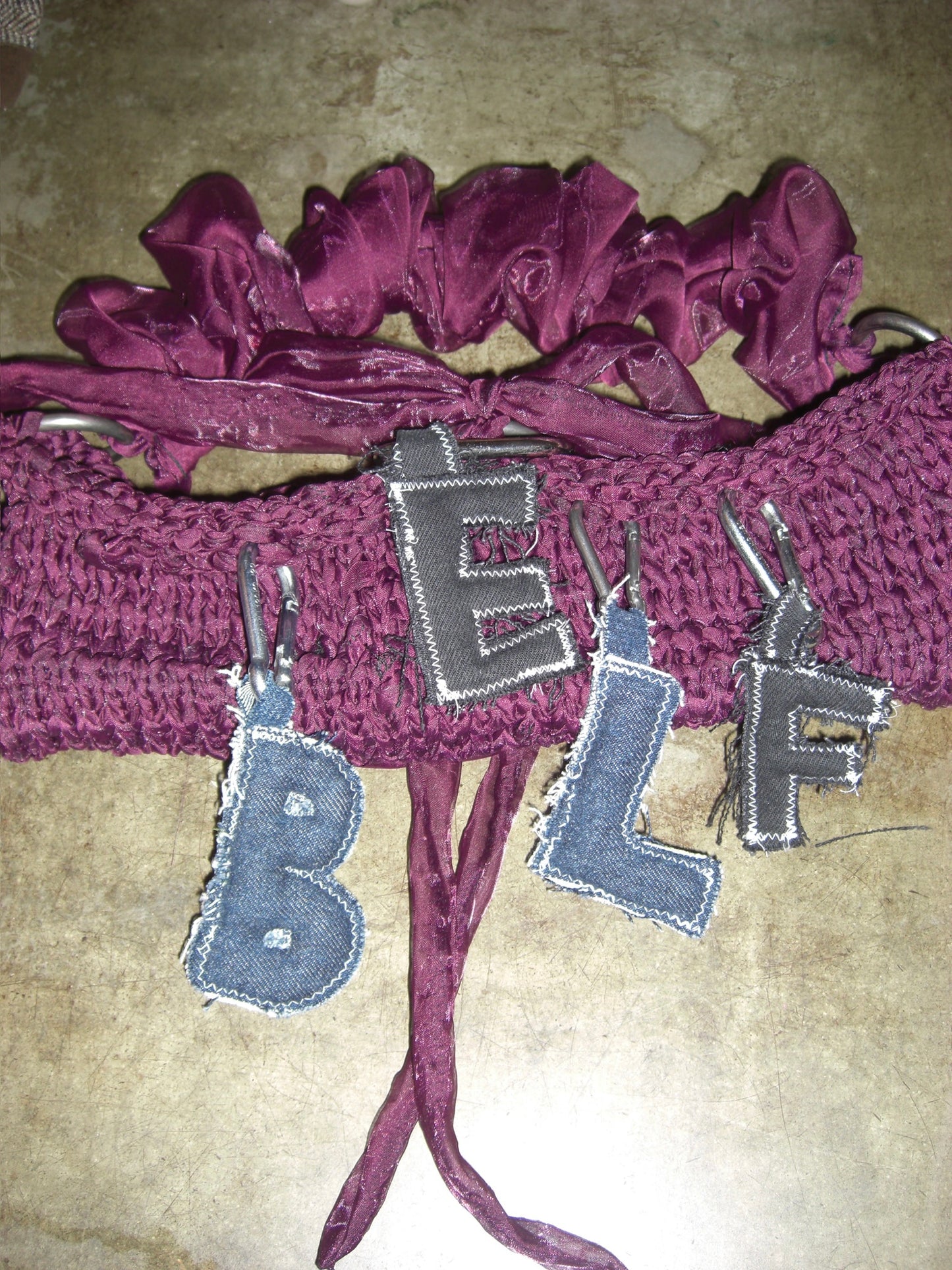 KEYCHAIN F - DENIM