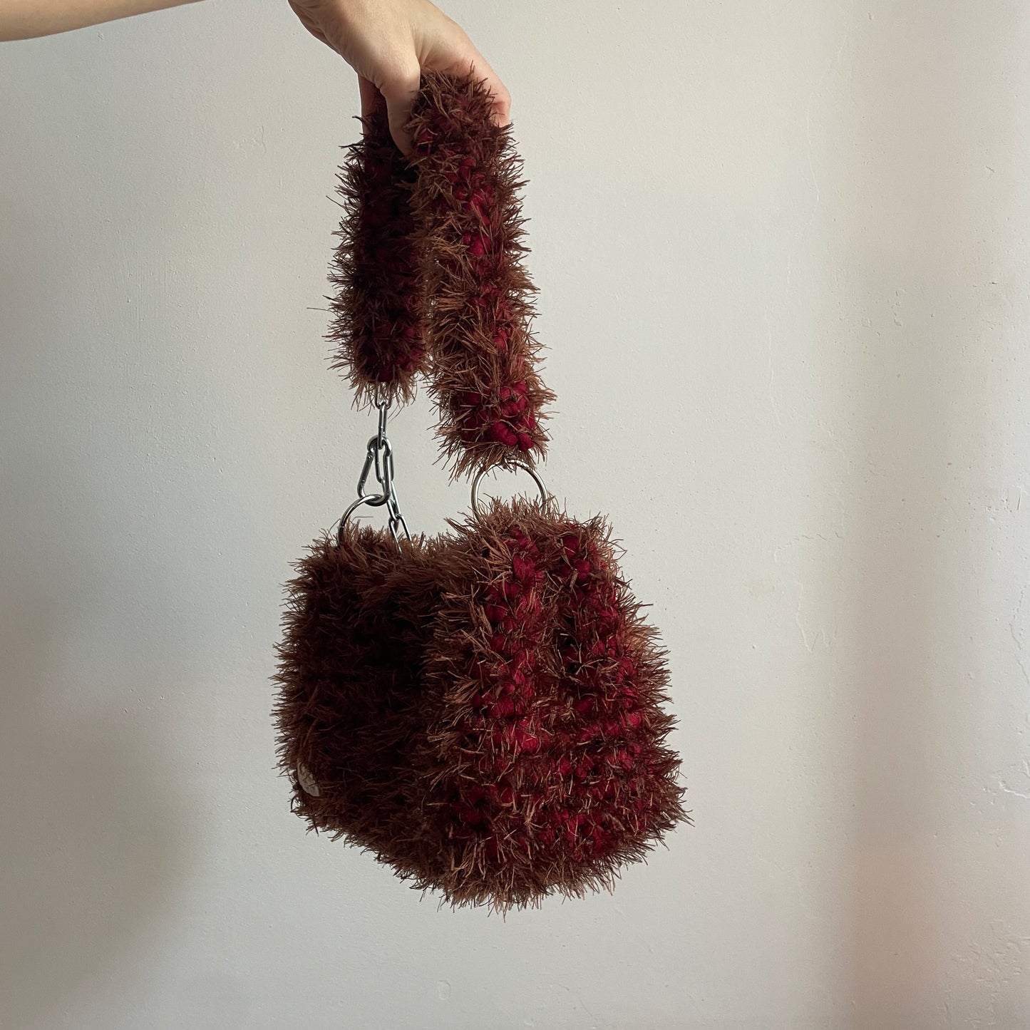 Fluffy burgundy JOE crochet bag