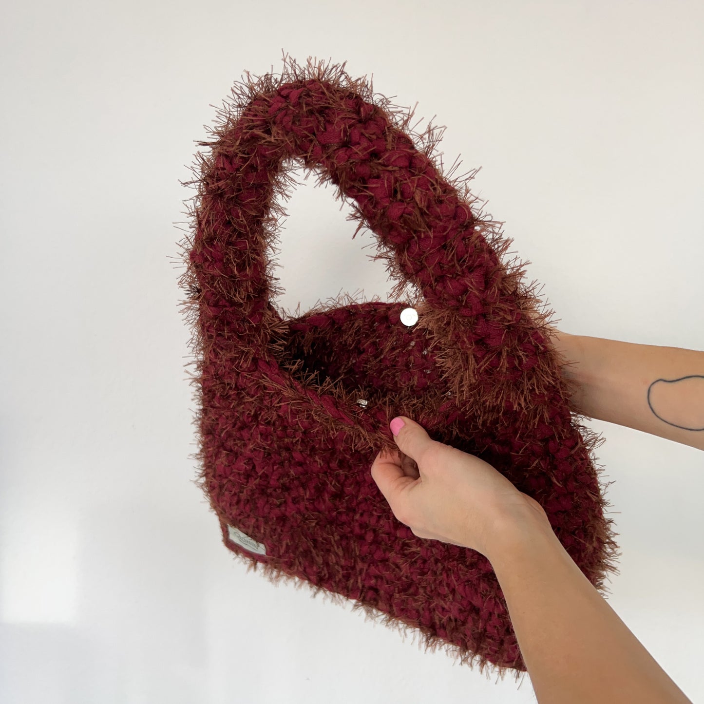 Fluffy burgundy LIINA crochet bag