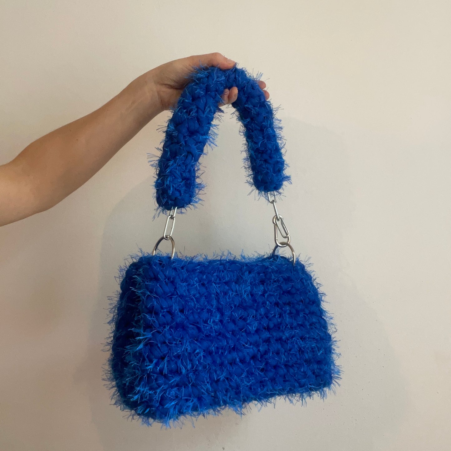 Fluffy electric blue JOE crochet bag
