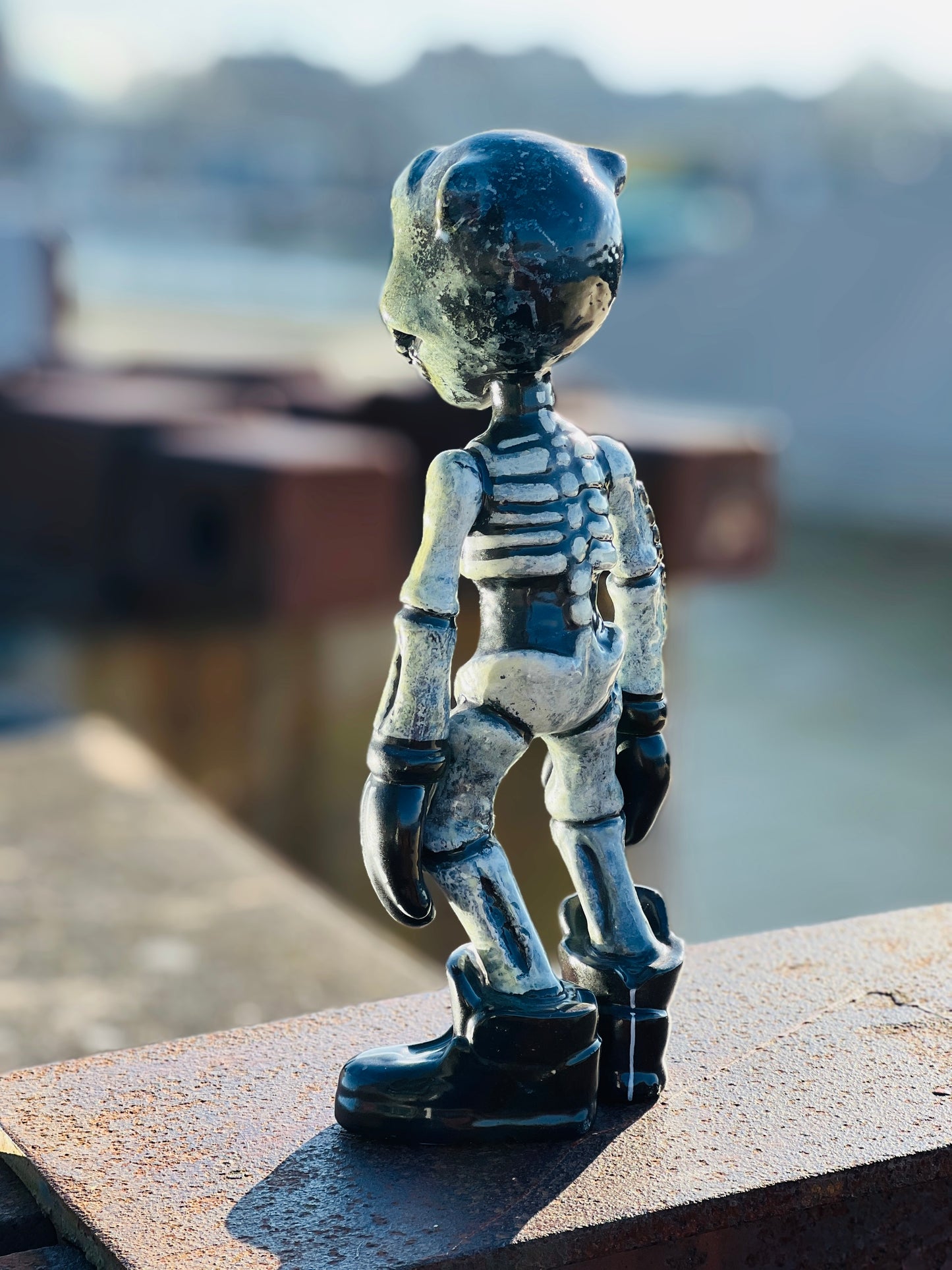 Momemto Mori Goldie Sculpture