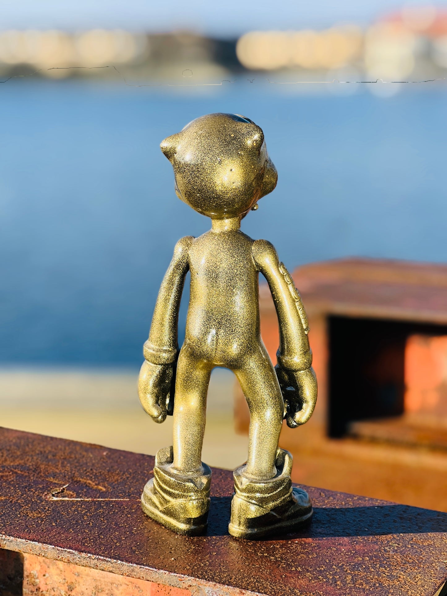 Au79 Goldie Sculpture