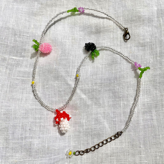 Mushroom Silver Beaded Necklace with berries and daisy flowers