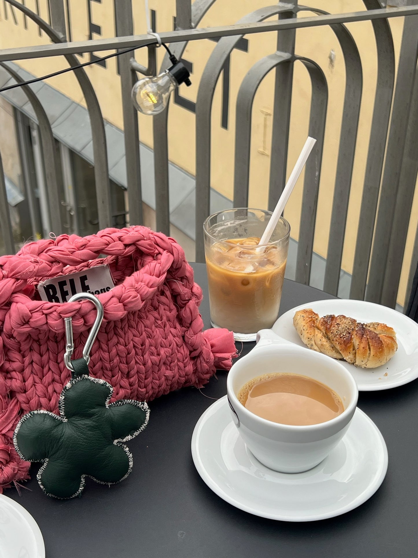 KEYCHAIN FLOWER - LEATHER