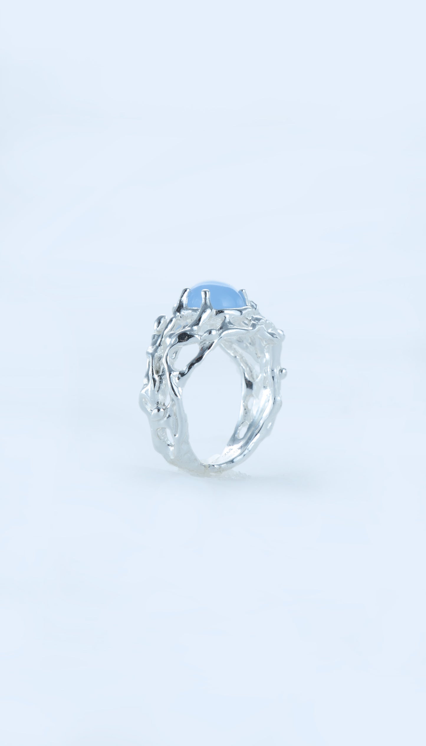 The Fluent Arc White Divergence Ring
