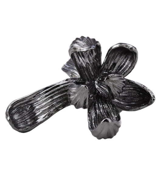 Nature's Noir Black Magnolia Bloom Single Ear Cuff