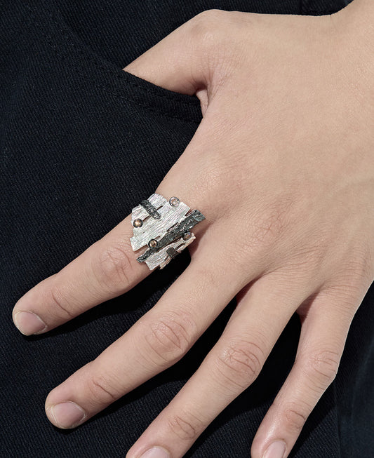 Nature's Blanc White Murmuring Bark Ring