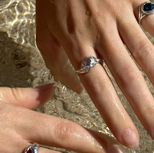 MEEKA RING