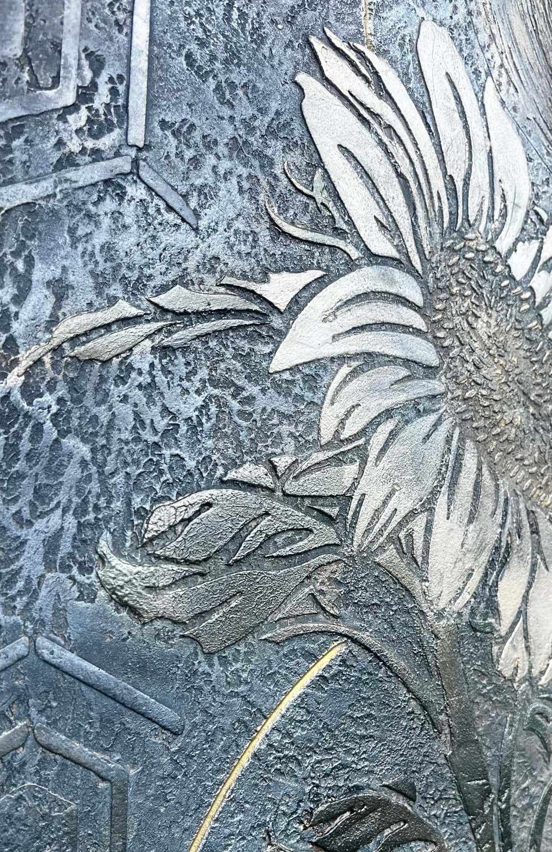 Image at position 1