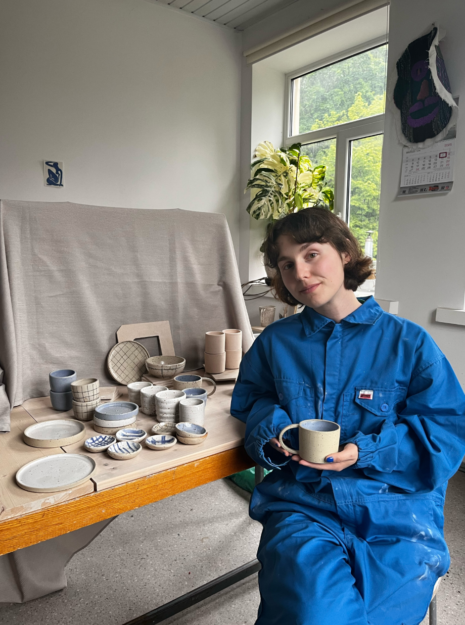 Park bench ceramics