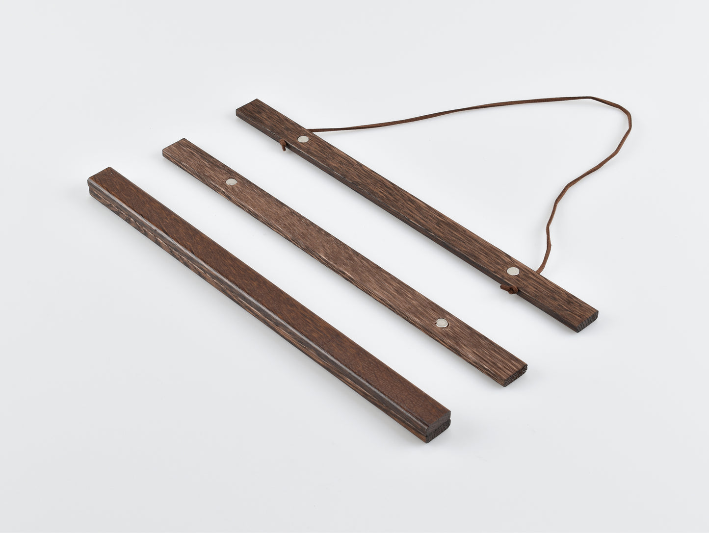 Poster Hangers Dark Oak