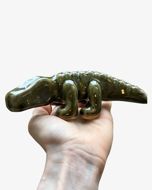 Crocodile in ceramic