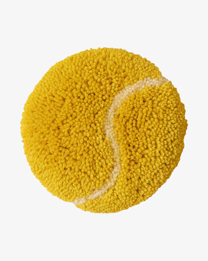 Tufted Tennis Ball (No. 3) – Håndlavet uld Vægkunst