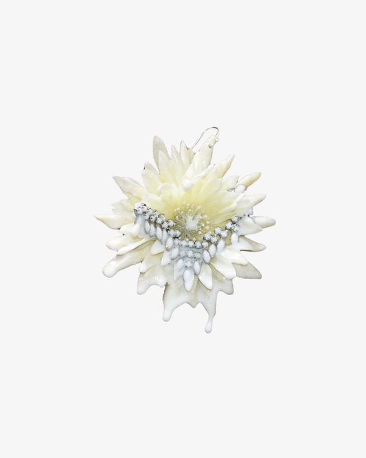 CREAMY CHRYSANTH EARRING YELLOW