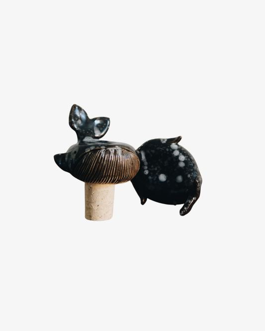 Cork Whale - Sort med plettet