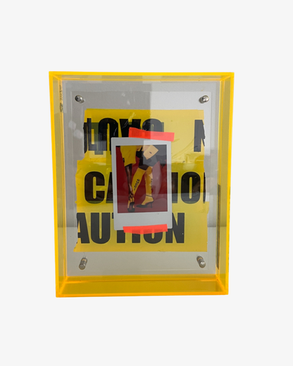 Caution Gucci Vægkunst