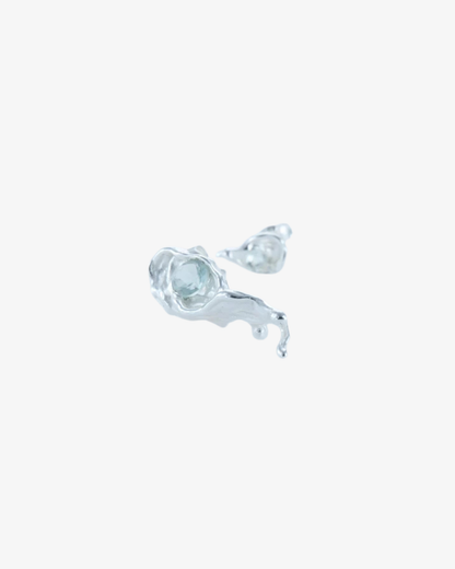 The Fluent Arc White Tear Øreringe