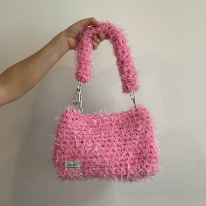 Fluffy pink JOE crochet bag