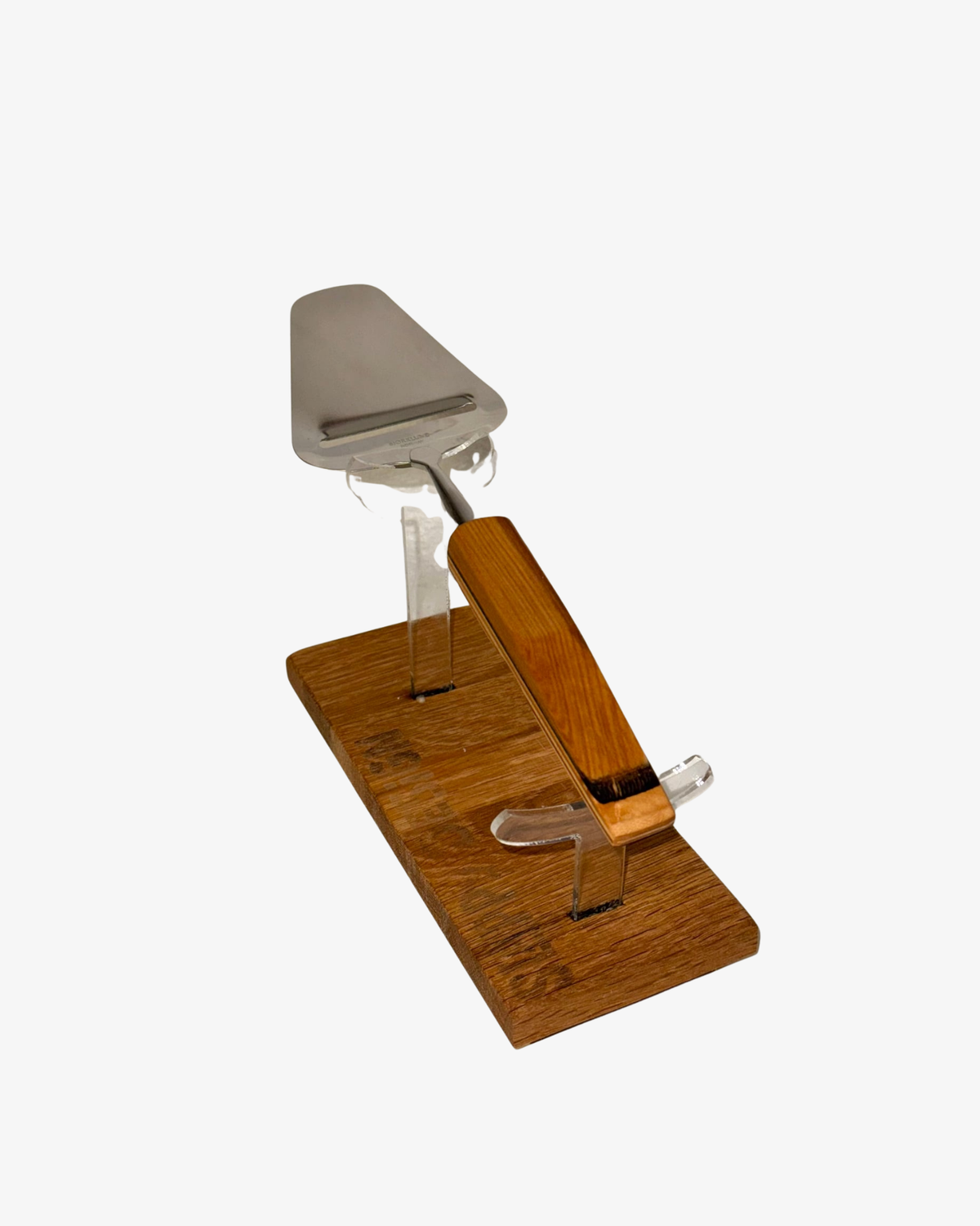 Ostehøvl - genanvendt skateboard