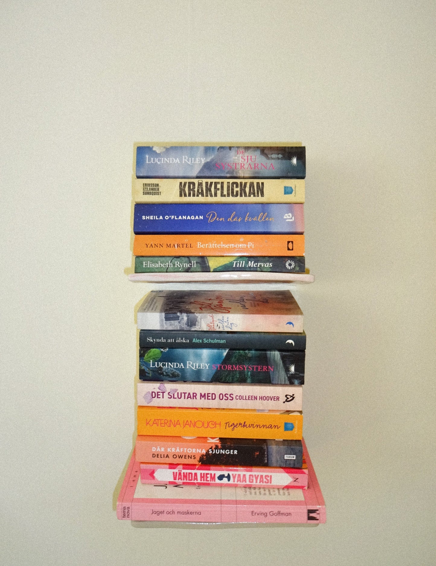 POCKET BOOK SHELF (2 types)