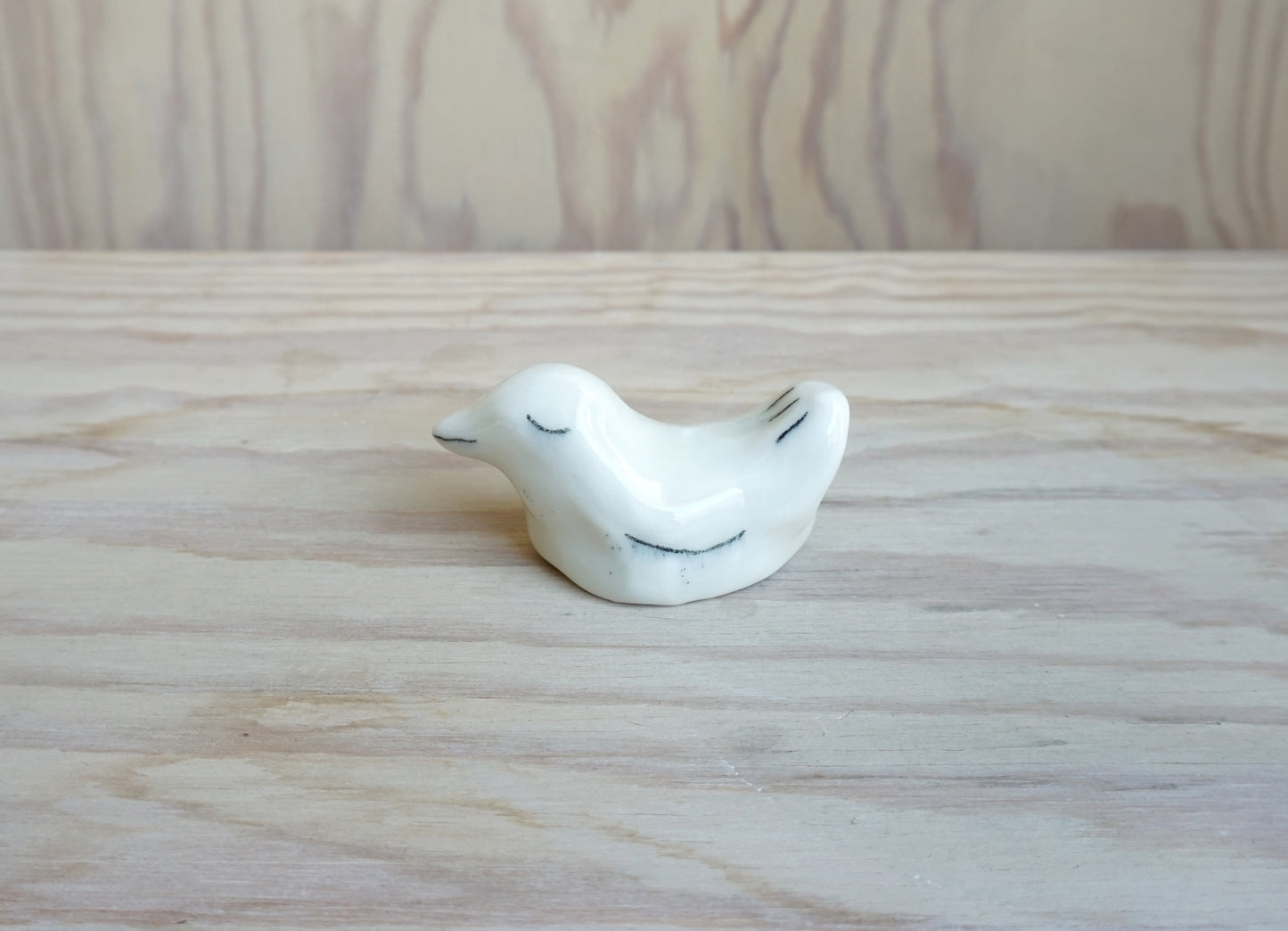 Bird sculpture 2 - White