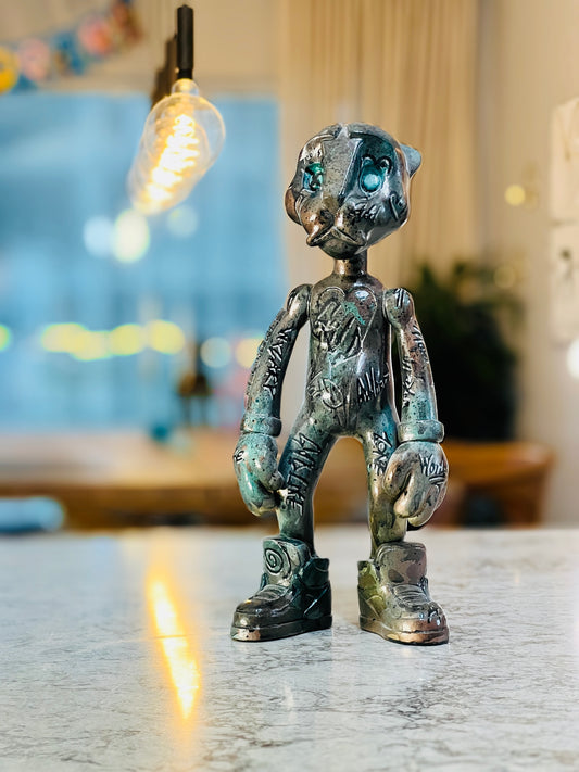 Graffiti Goldie Sculpture