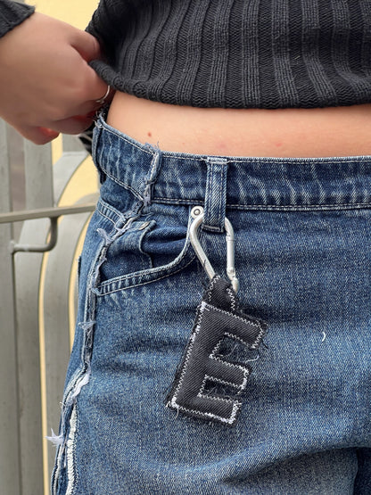 KEYCHAIN E - BLACK DENIM