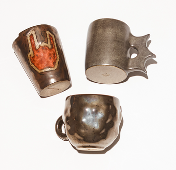 MUGS & CUPS
