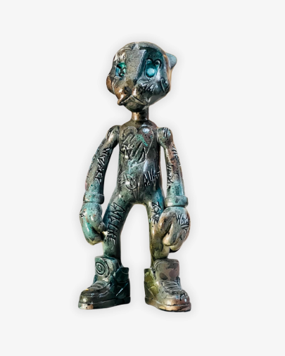 Graffiti Goldie Sculpture