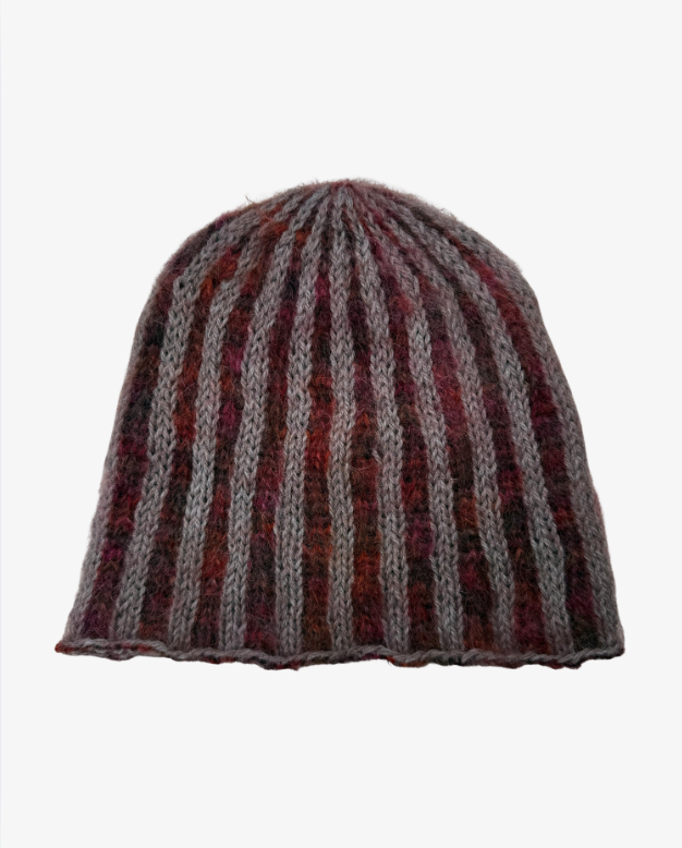 Vertical Stripe Beanie (red/grey)