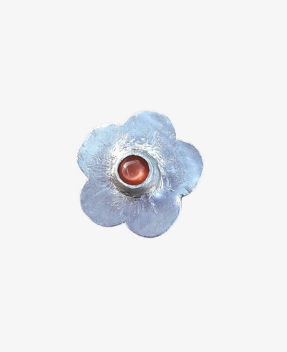 Eye of the flower - broche, genanvendt aluminium