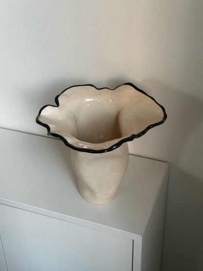 Hanna vase (made to order)