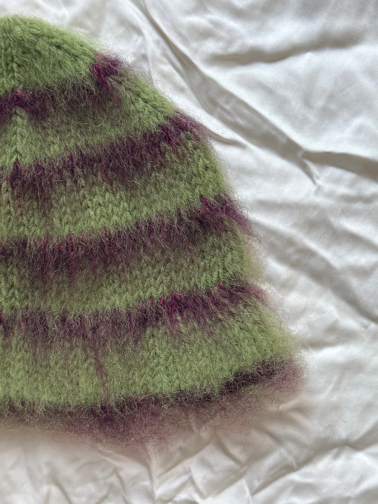 Beanie - Green/purple