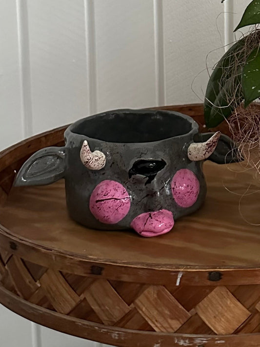 Horn(y) Ellie Sculpture