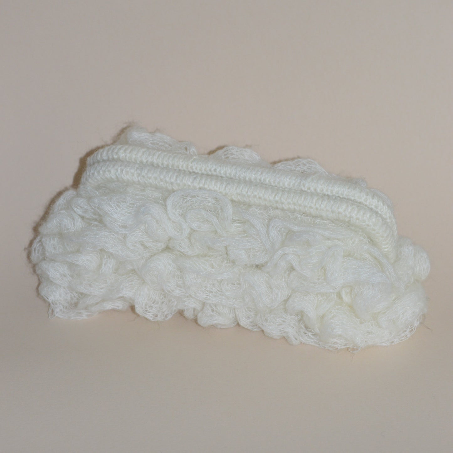 Large ruffled clutch bag - White