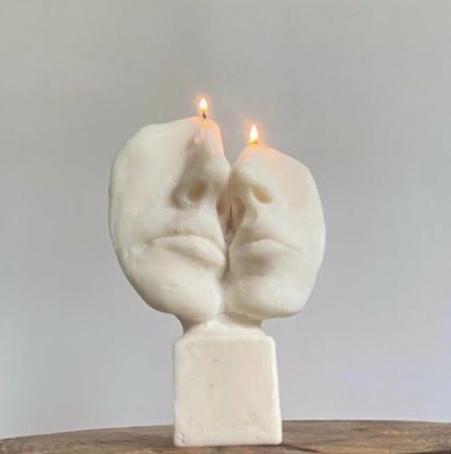 Kissing Couple Candle