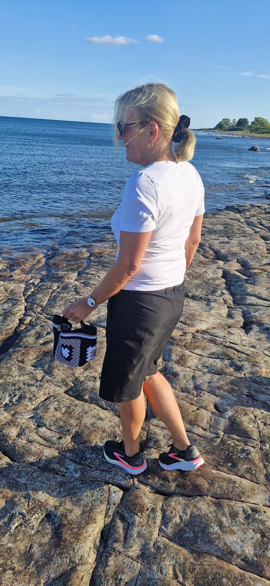 Image at position 1