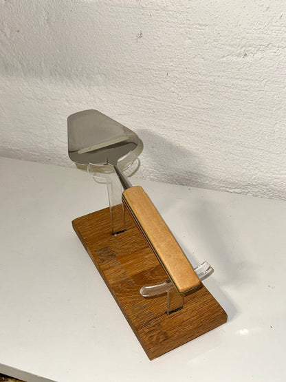 Image at position 2