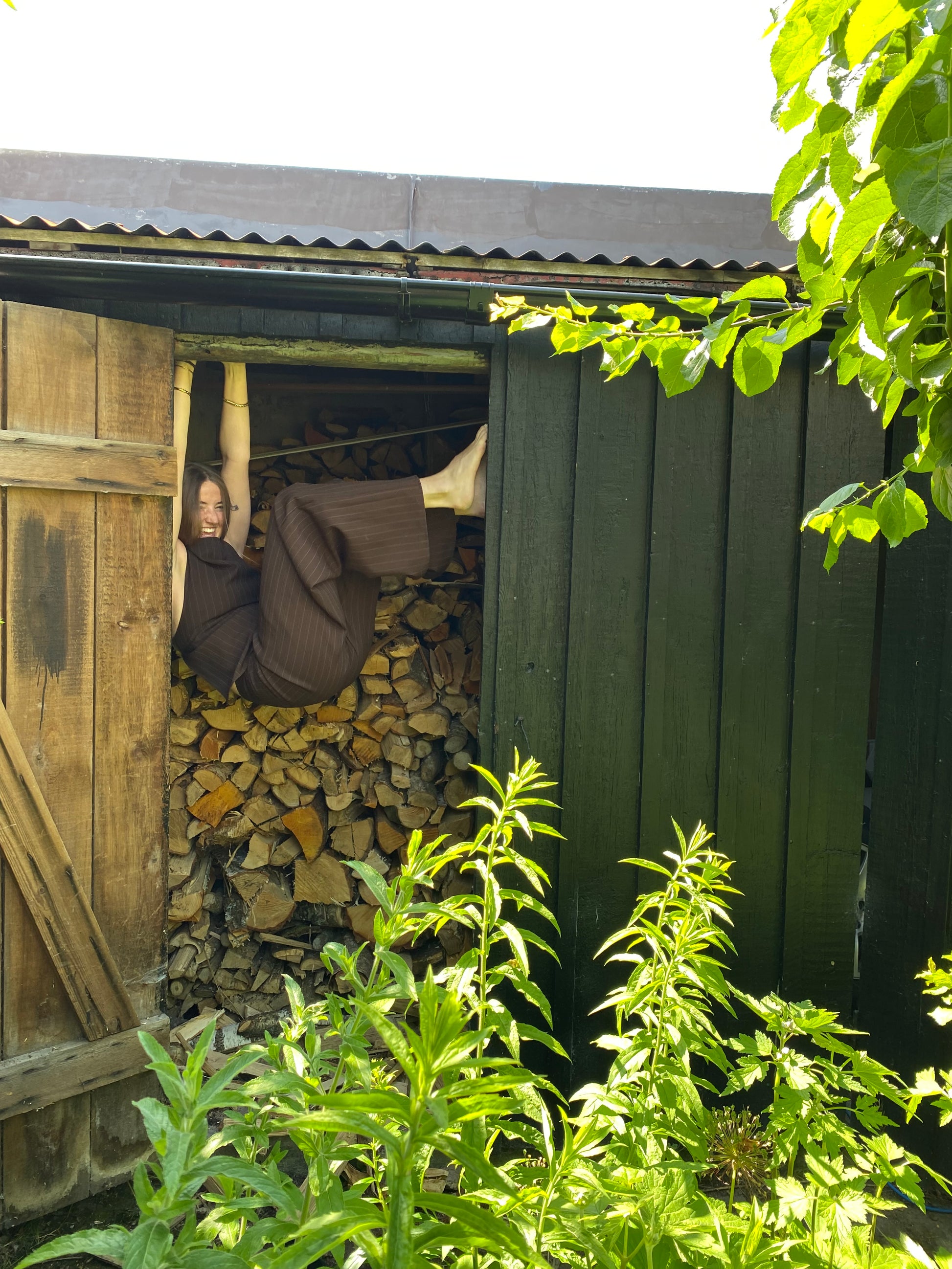 Image at position 1