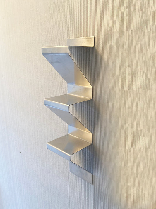 Image at position 1