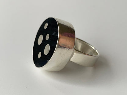 Image at position 1