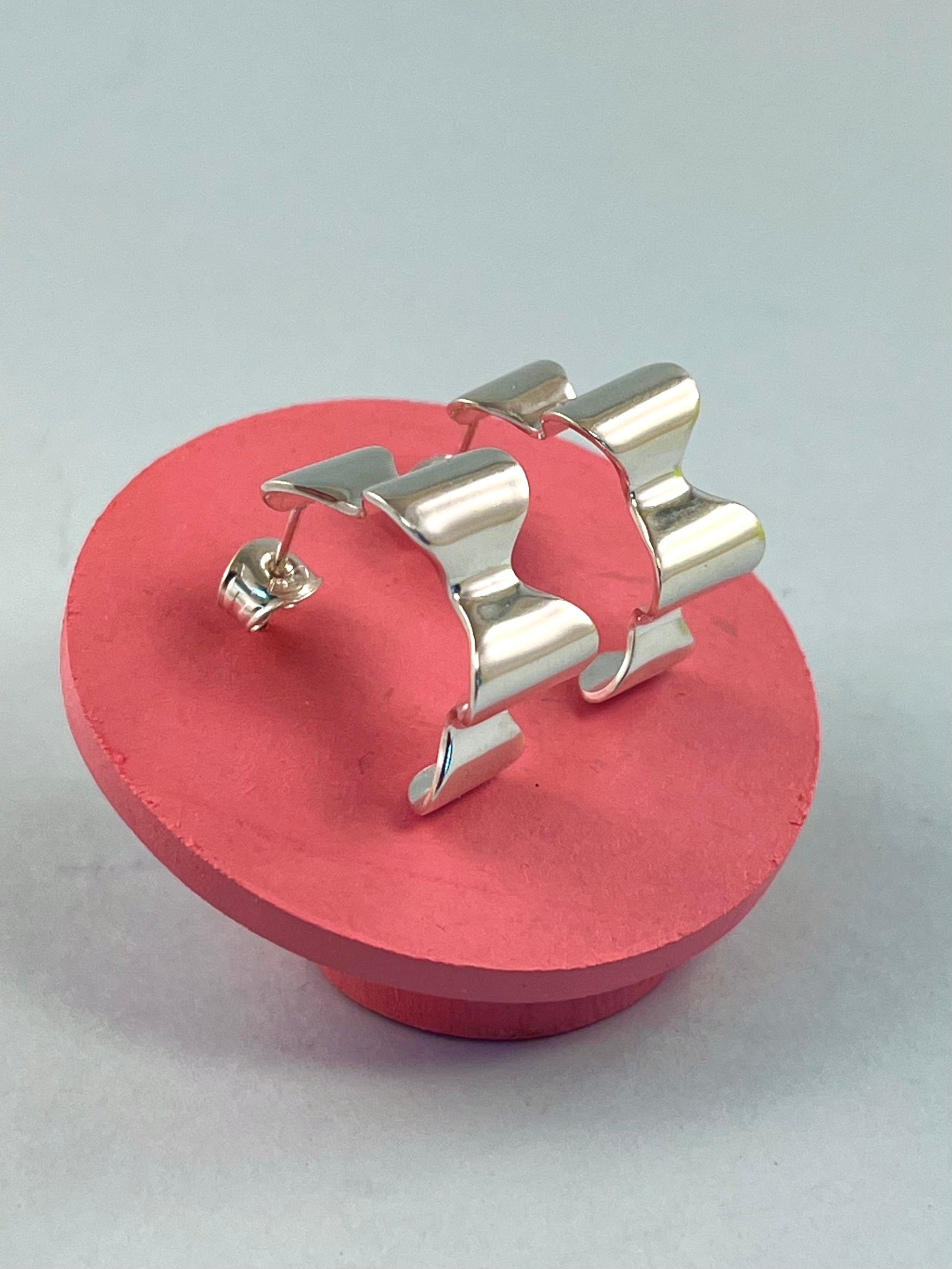 Image at position 1