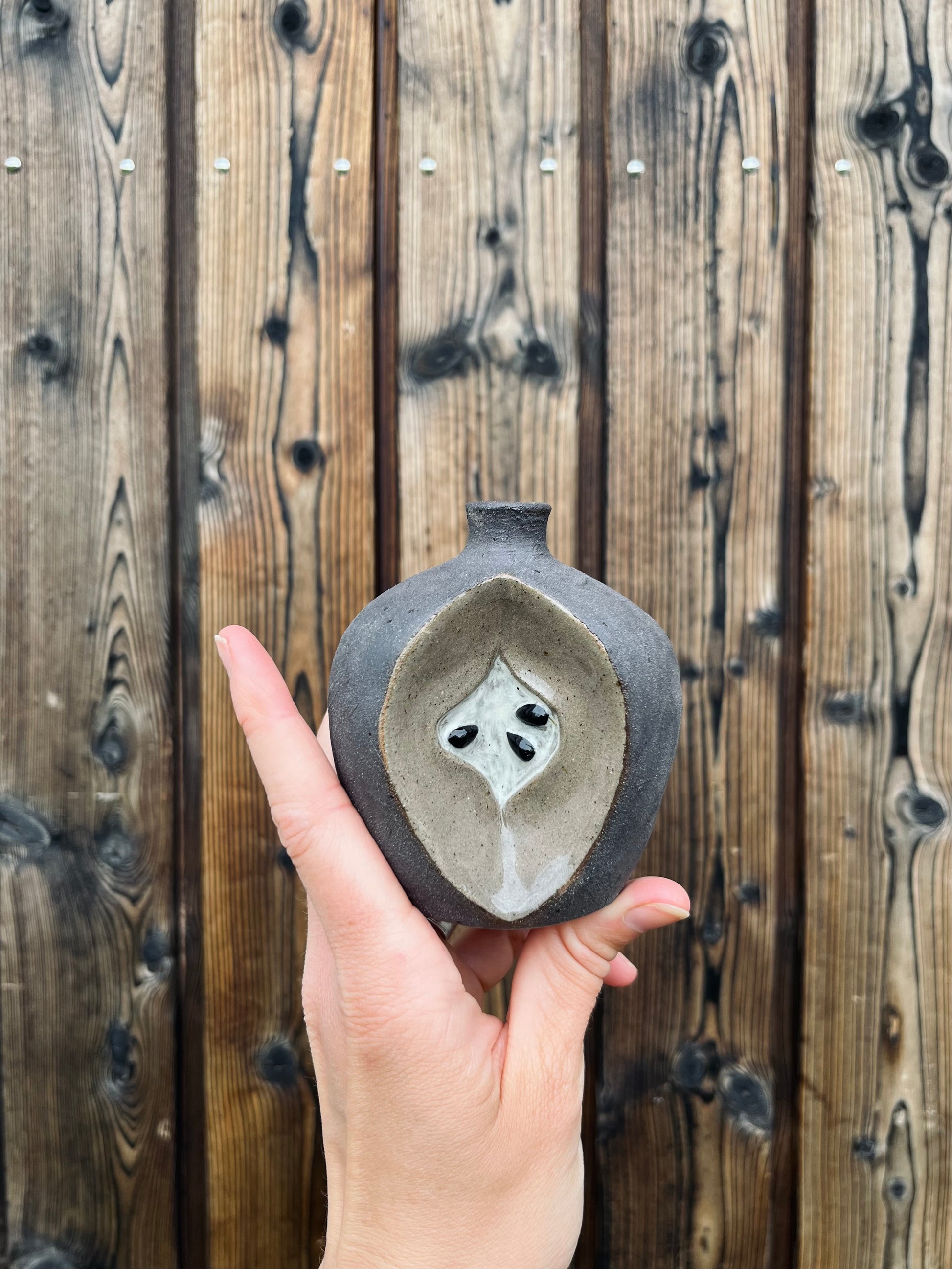 Image at position 1