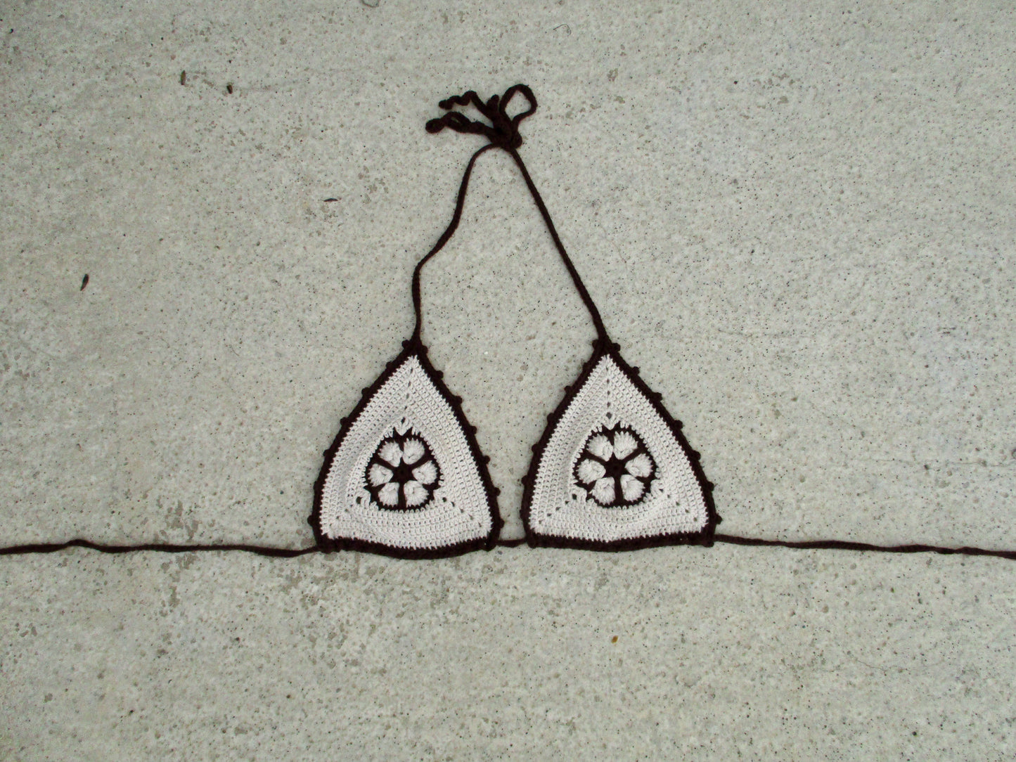Image at position 1