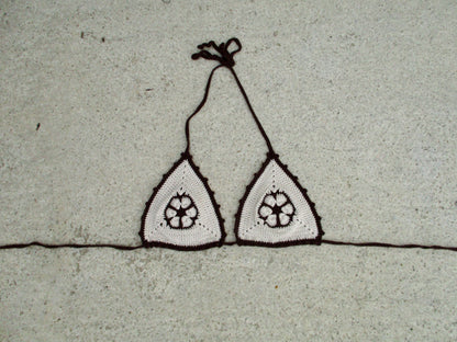 Image at position 1