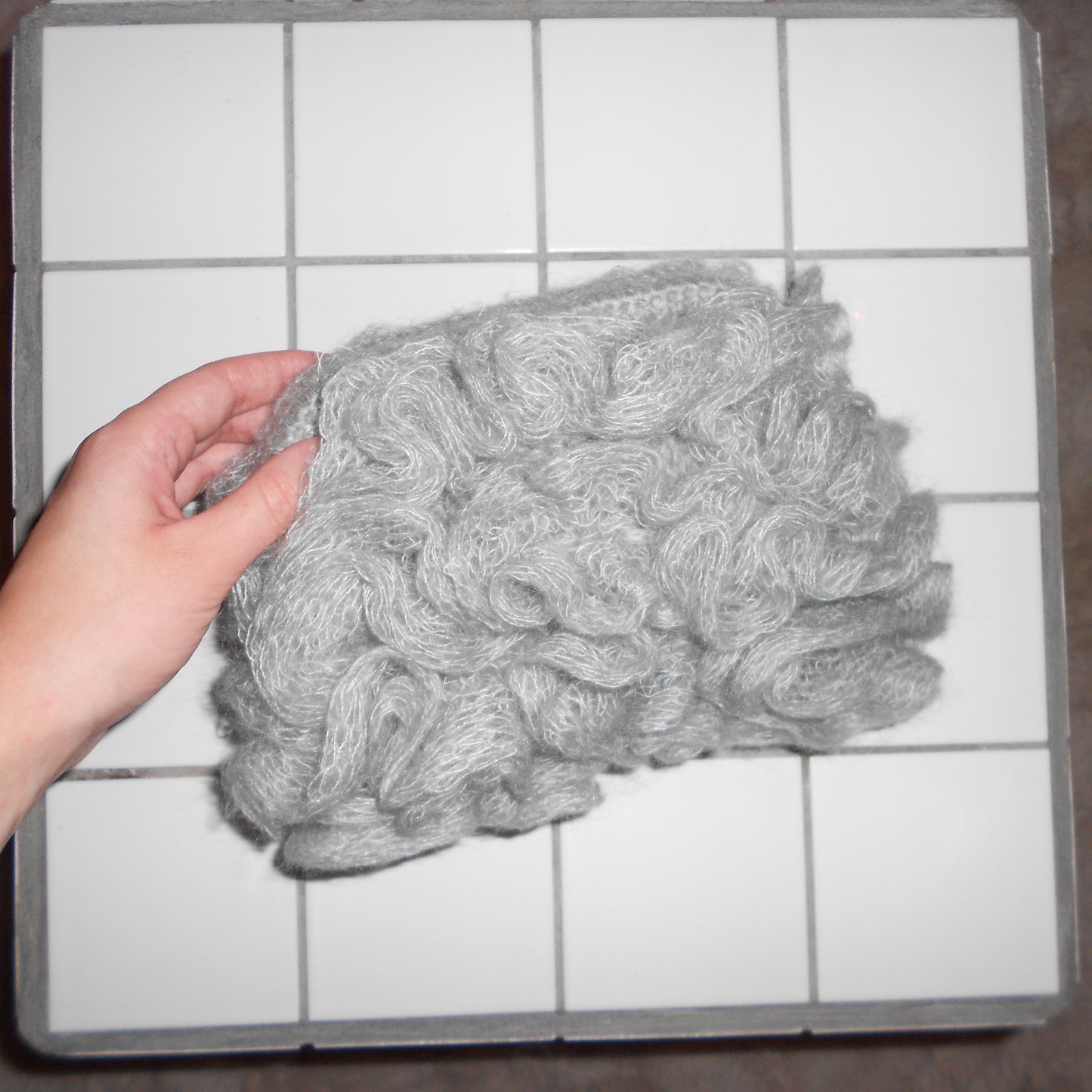 Ruffled clutch bag - Light Grey