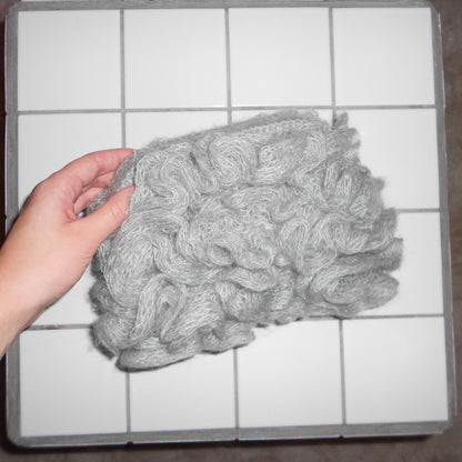 Ruffled clutch bag - Light Grey